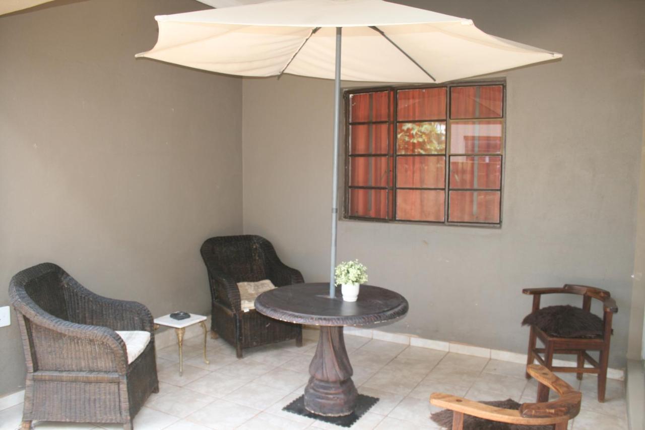 Douglas Villas Tzaneen Exterior photo