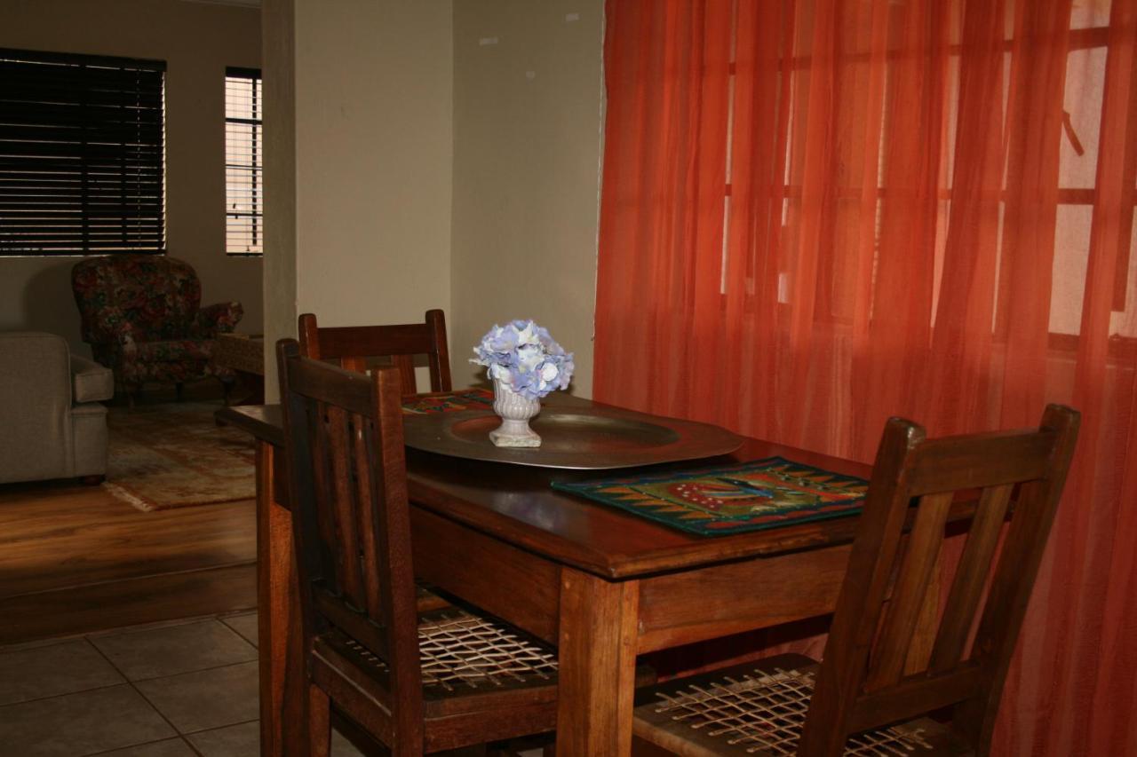 Douglas Villas Tzaneen Exterior photo